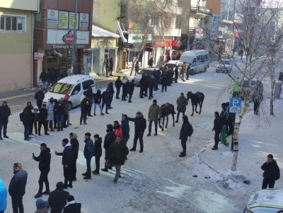 Buz gibi havada kurtuluş coşkusu