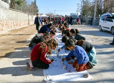 Çocuklar, Diyarbakır'da sanat ve sporla eğlenceli bir gün geçirdi