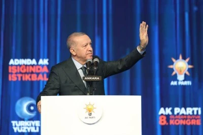 Cumhurbaşkanı Erdoğan, 9'uncu kez genel başkan oldu