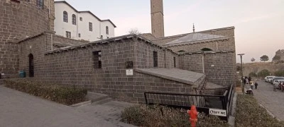 Diyarbakır’daki cami tuvaletleri 5 yıl aradan sonra ücretli oldu!