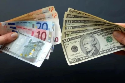 Dolar ve Euro’da yeni zirve