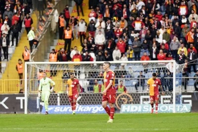 Galatasaray yara aldı