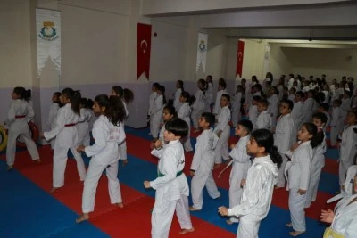 Gençler için spora destek artıyor