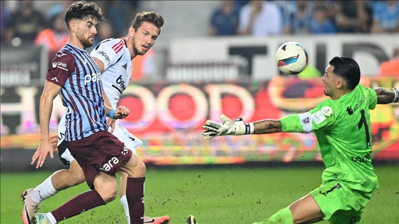 Geriden gelen Beşiktaş, Trabzonspor'u yarıda geçti: 2-1