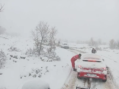 Hastaneye ulaşamayan vatandaş için seferber oldular 