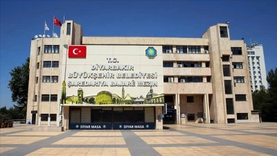 Kayyım döneminde bağışlanan alışveriş kartları Ak Parti'yedevredildi