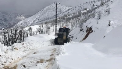 Kapanan yollar ulaşıma açıldı