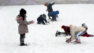 Kar yağışı eğitimi vurdu: 15 ilde okullar tatil