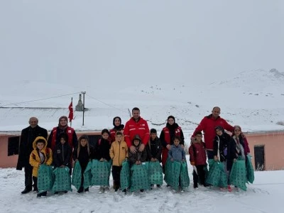 Kızılay'dan çocuklara destek