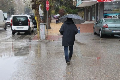 Meteoroloji uyardı: Yağış, sis ve kuvvetli rüzgar kapıda