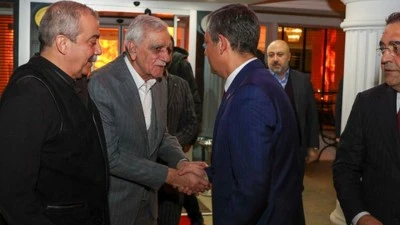 Özgür Özel’den Ahmet Türk'e sürpriz ziyaret