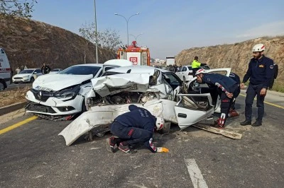 Şanlıurfa’da zincirleme kaza: Araçlar birbirine girdi, 6 yaralı var