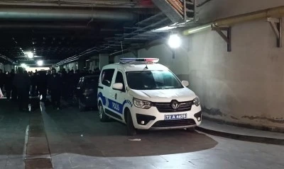 Temizlik yaparken elektrik akımına kapılarak öldü