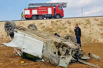 Yola fırlayan köpek kazaya sebep oldu: 3 yaralı