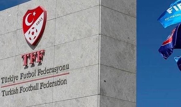 TFF&#39;de istifa depremi