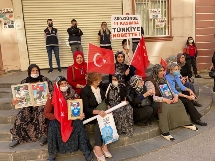 ERZURUMLU KADINLARDAN DİYARBAKIR ANNELERİNE DESTEK