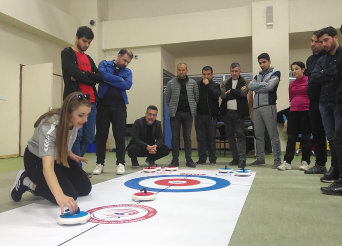 Diyarbakır’da 'Floor Curling' Hakemlik Kursu