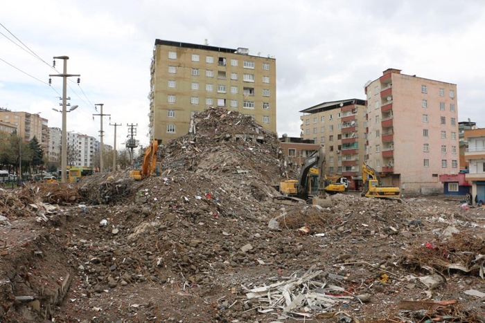 Diyarbakır’da Yıkım Sürüyor