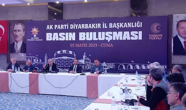 AK Parti Diyarbakır'da basınla buluştu