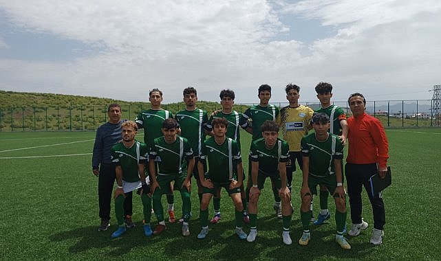 Tüm rakiplerini yenen DSİspor U-18 bölge şampiyonu oldu  