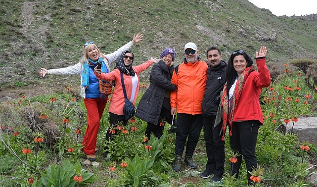   Yerli turistlerin Kato Dağı çıkartması