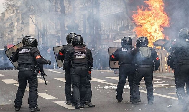 Polis cinayetini protesto eden 77 kişi gözaltına alındı