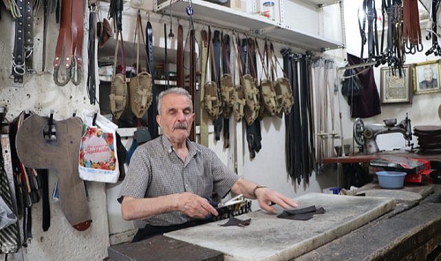 Yok olmaya yüz tutmuş “saraçlık” 90 yaşın’daki Hacı Kemal’e emanet