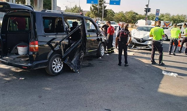 Diyarbakır’da tarım işçilerini taşıyan araç kaza yaptı