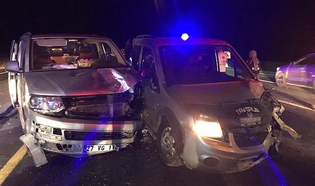 Zincirleme trafik kazası: 3 ölü, 7 yaralı