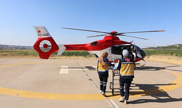 Ambulans helikopter bebeğin imdadına yetişti  