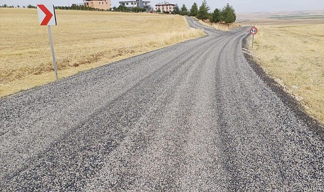 Diyarbakır’da yol yapım çalışmaları sürüyor  