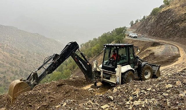  Diyarbakır’da heyelan nedeniyle yollar kapandı