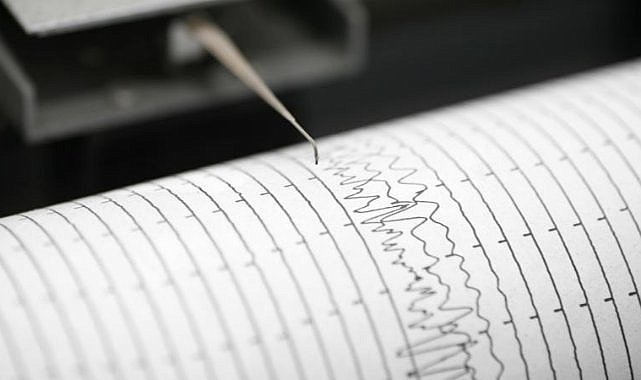 İran'da  deprem