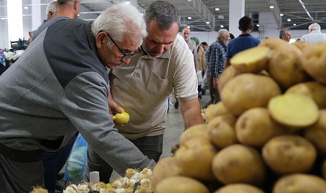    Kış meyve ve sebzeleri tezgahlarda