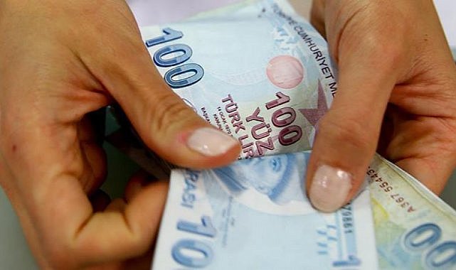 Çalışmayan emekliye 5 bin lira ödemesi başlıyor