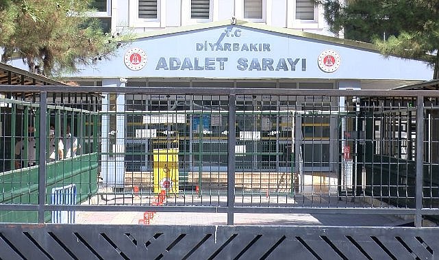 Diyarbakır’da Tahir Elçi duruşması başladı