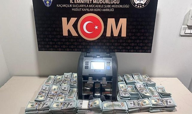 Havalimanında dolar operasyonu