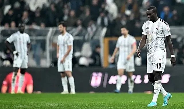 Beşiktaş'ta beş futbolcu kadro dışı