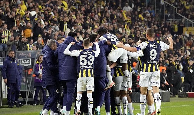 Fenerbahçe liderliğini sürdürüyor 