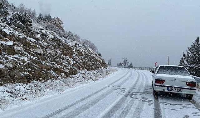    O ilin yüksek yüksek kesimlerine kar yağdı