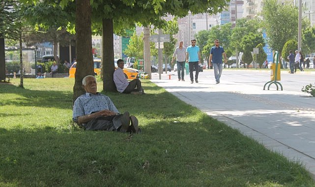 Hava sıcaklıkları mevsim normallerinin üzerinde