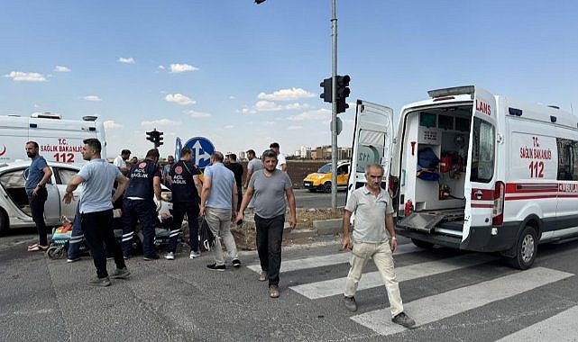 Diyarbakır'da korkunç kaza: 4 yaralı!